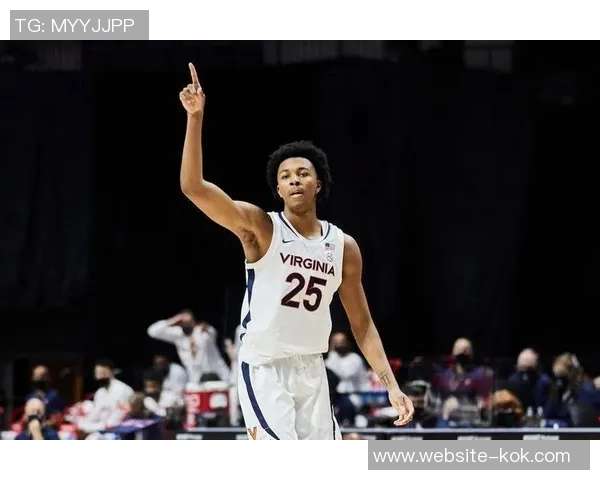 特雷墨菲状态平平21投7中三分命中5个贡献22分4篮板5助攻