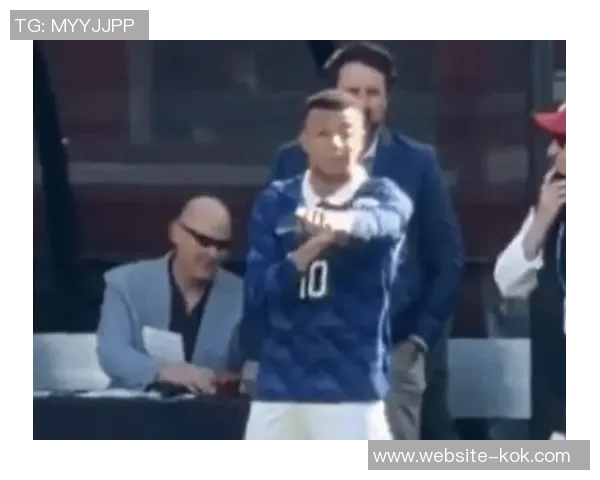 姆巴佩阿拉巴第76分钟替补登场引发全场欢呼那个男人终于来了 姆巴佩阿拉巴第76分钟替补登场引发全场欢呼那个男人终于来了